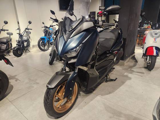 YAMAHA XMAX ABS YAMAHA XMAX ABS
